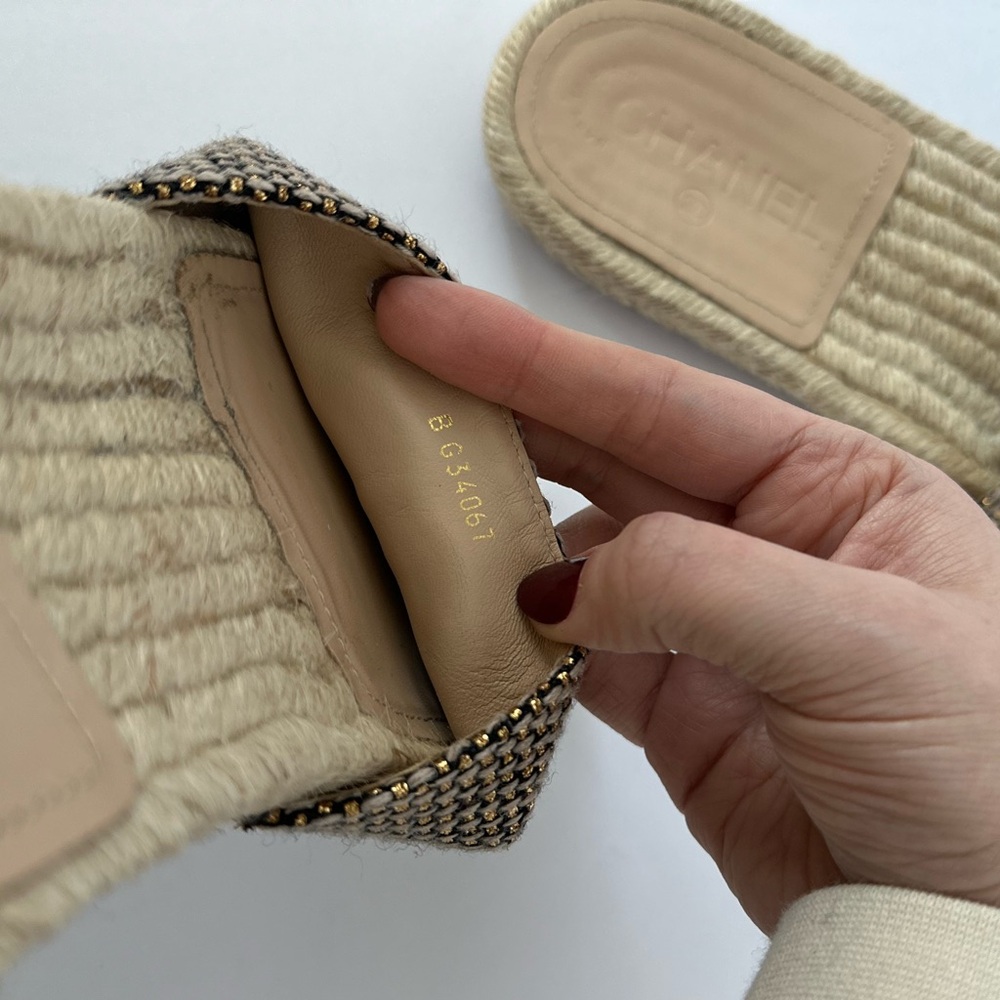 Chanel Espadrille Slides - Picture 13 of 15